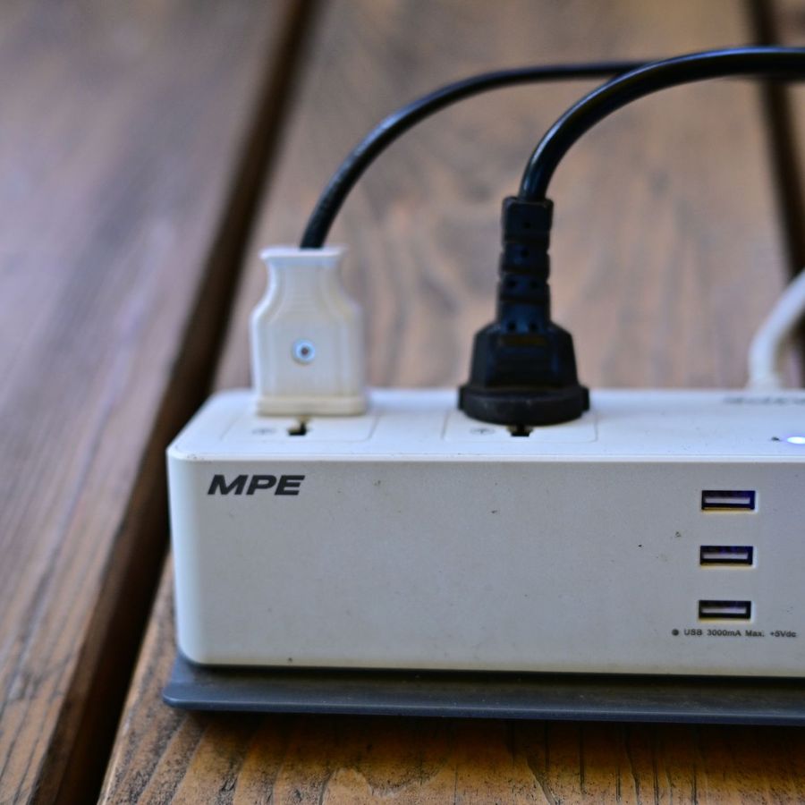 Voltline 6'lı Akım Korumalı Grup Priz + USB